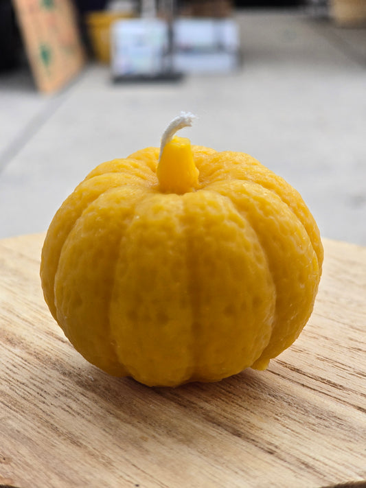 Small pumpkin Beeswax Candle
