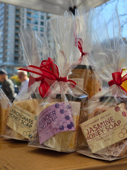 NB Gift Set - Honey, Soap & Lip Balm