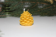 Load image into Gallery viewer, Pine Cone Shape Candle

